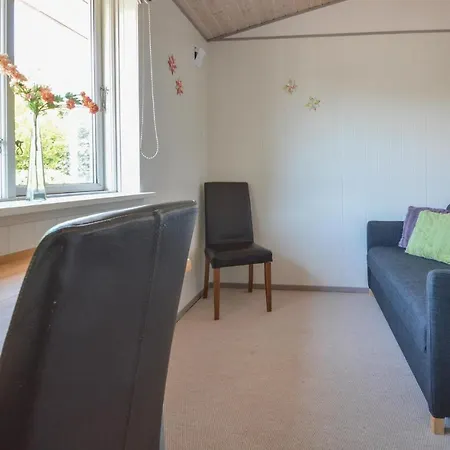 펜션 Three-bedroom In *