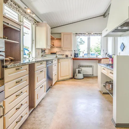 Three-bedroom In Holiday home Hemmet