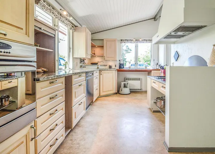 Three-bedroom In Holiday home Hemmet